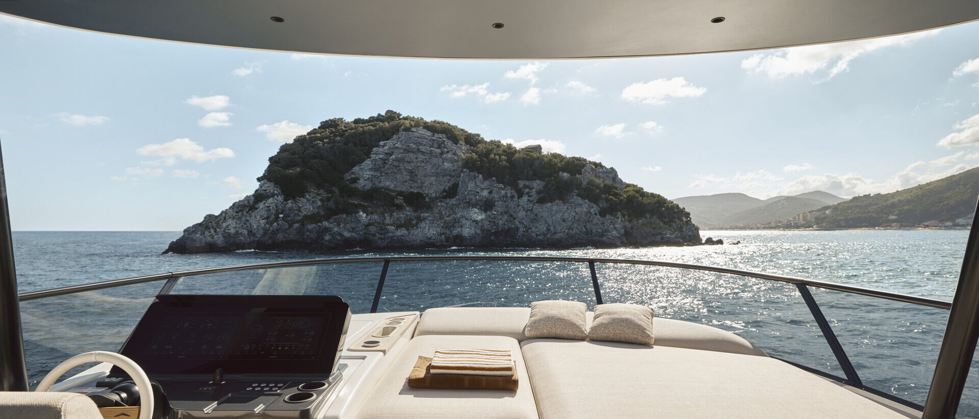 Azimut Fly 82 — Flybridge
